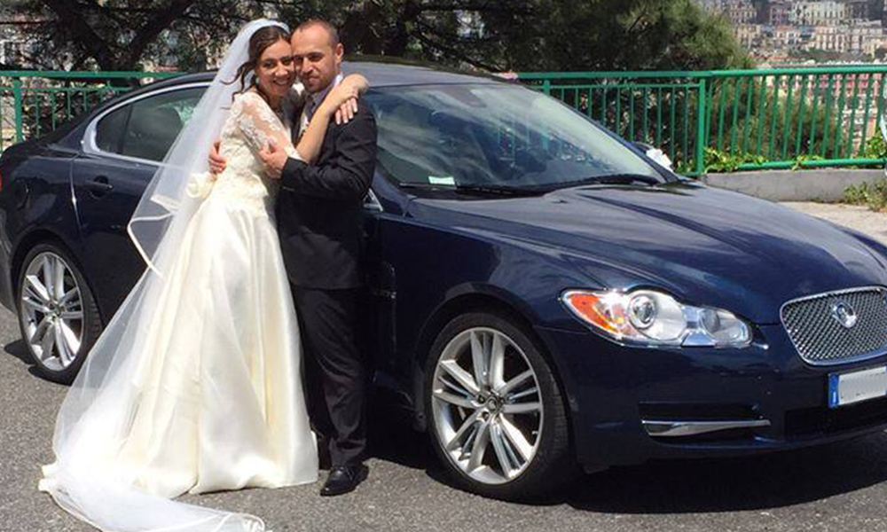 auto-sposi-Napoli_Jaguar-XF_noleggio-nozze