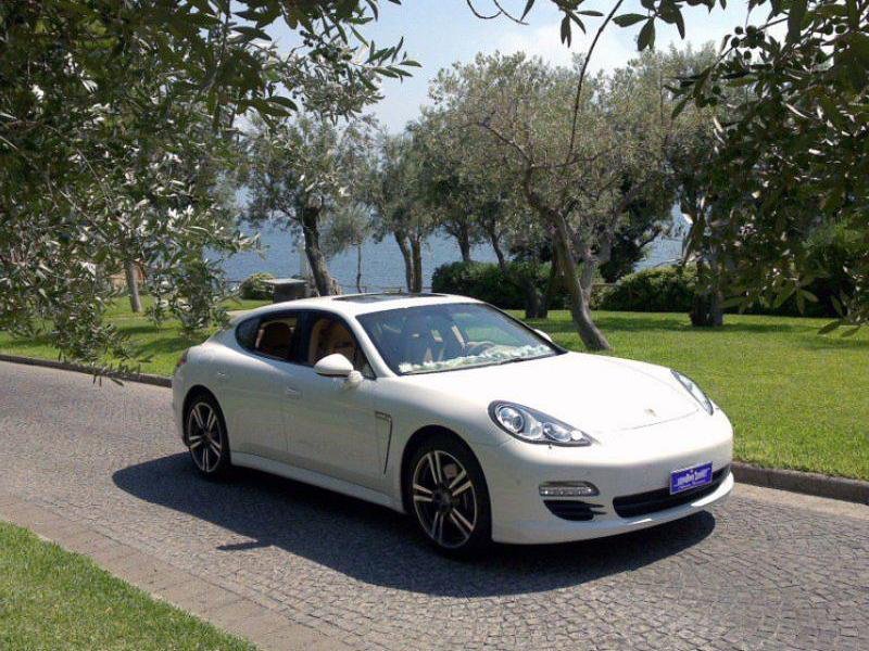 Auto Sposi Napoli - Auto per cerimonie | Porsche Panamera