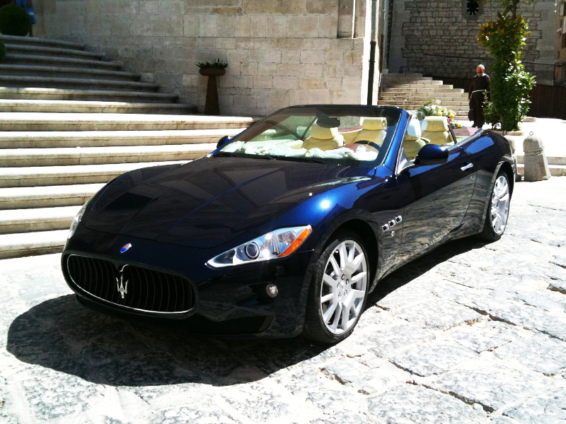 Maserati Gran Cabrio, una delle vetture preferite da noi stessi di Auto Matrimonio napoli