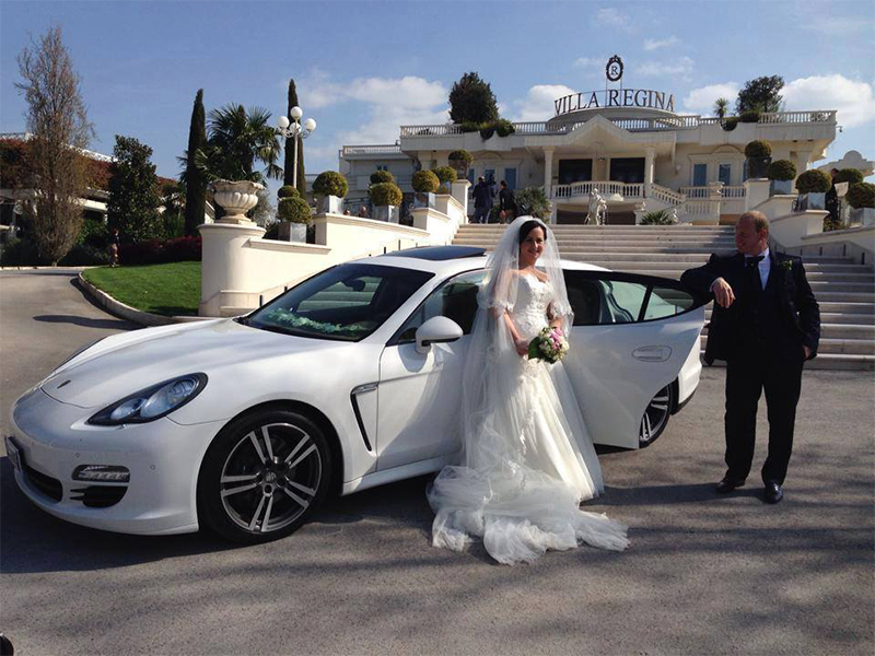 Auto sposi Napoli | Autonoleggio nozze | Porsche Panamera per sposi