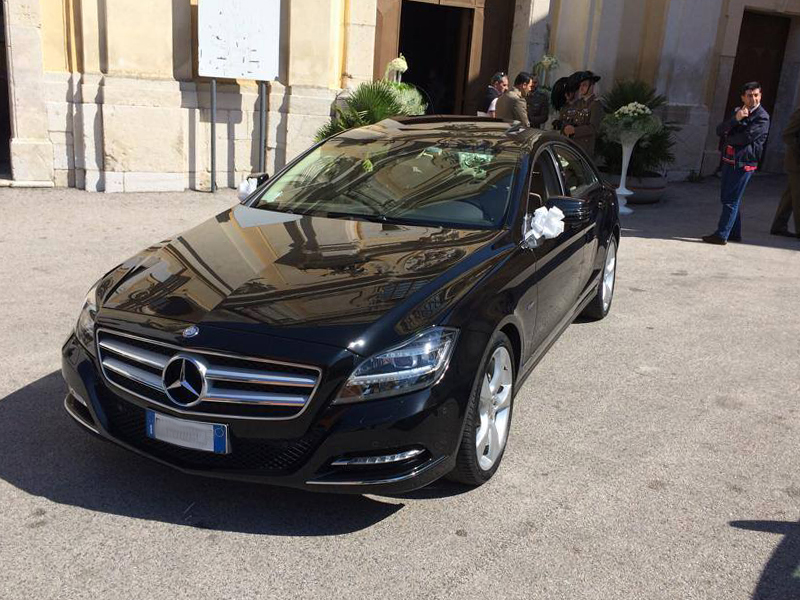 Auto Matrimonio Napoli | Mercedes CLS, auto importante, ottima per le cerimonie